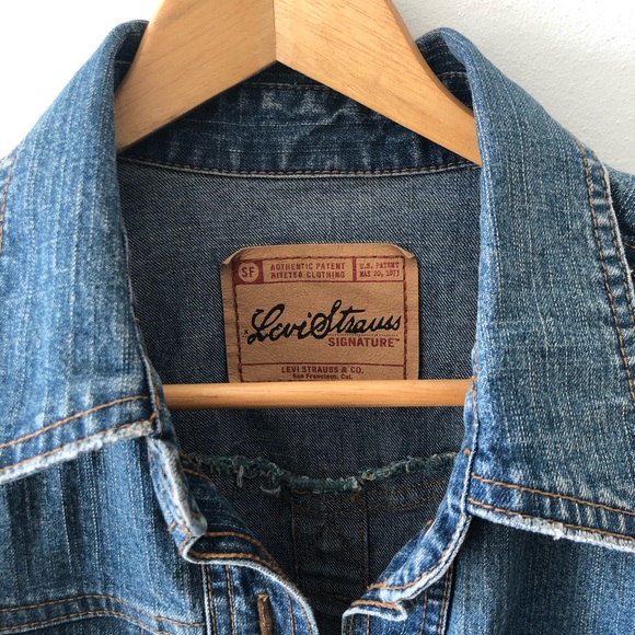 ❌SOLD❌ Vintage Levi’s Denim Jacket - Picture 4 of 5
